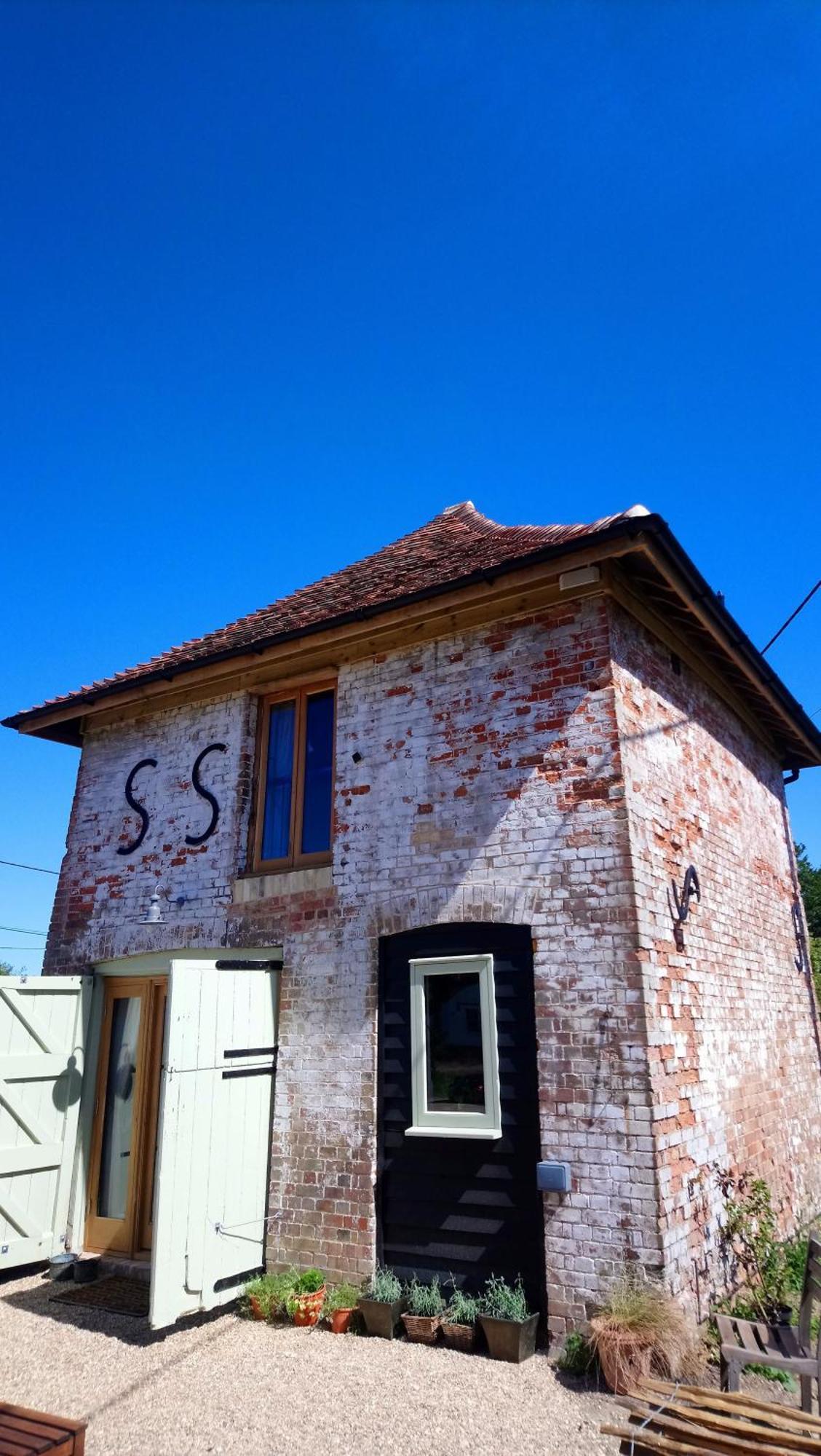 The Dovecote - Unique Self-Contained 1Bed Renovated Barn Villa แซฟฟรอนวอลเดน ภายนอก รูปภาพ