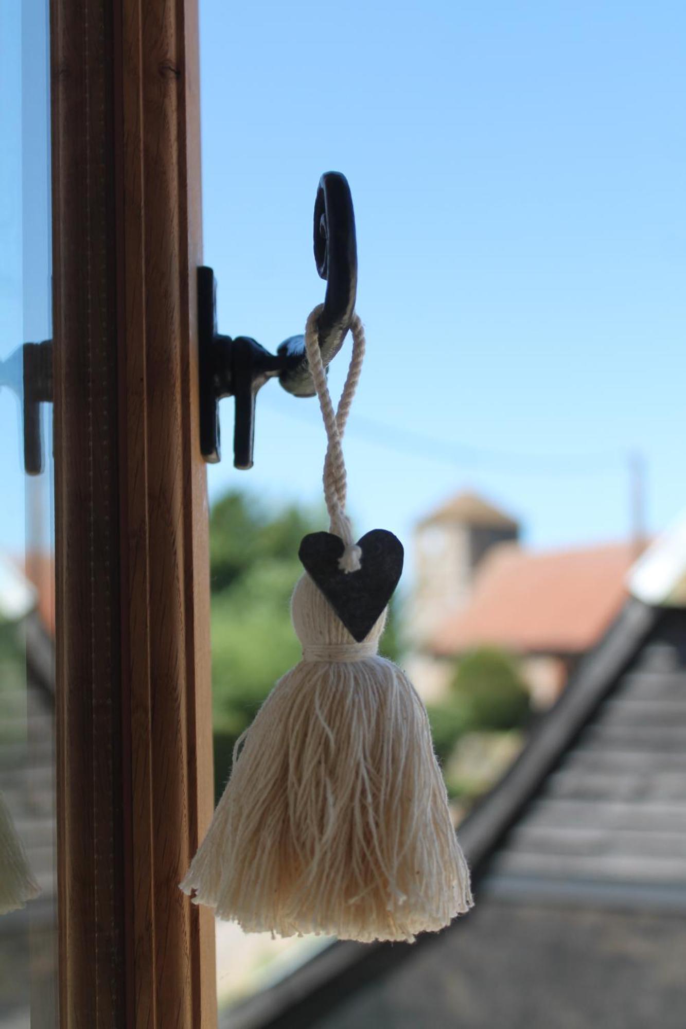 The Dovecote - Unique Self-Contained 1Bed Renovated Barn Villa แซฟฟรอนวอลเดน ภายนอก รูปภาพ