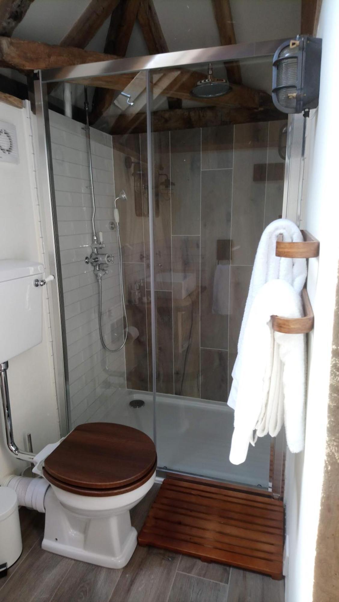 The Dovecote - Unique Self-Contained 1Bed Renovated Barn Villa แซฟฟรอนวอลเดน ภายนอก รูปภาพ
